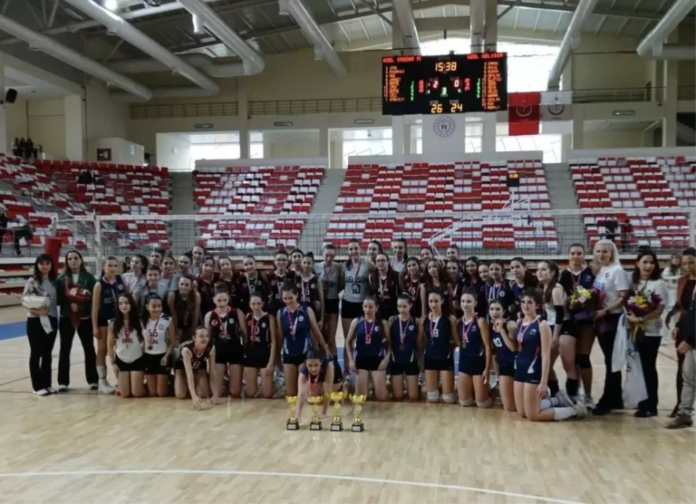 Genç B Kızlar Voleybol Final heyecanı sona erdi