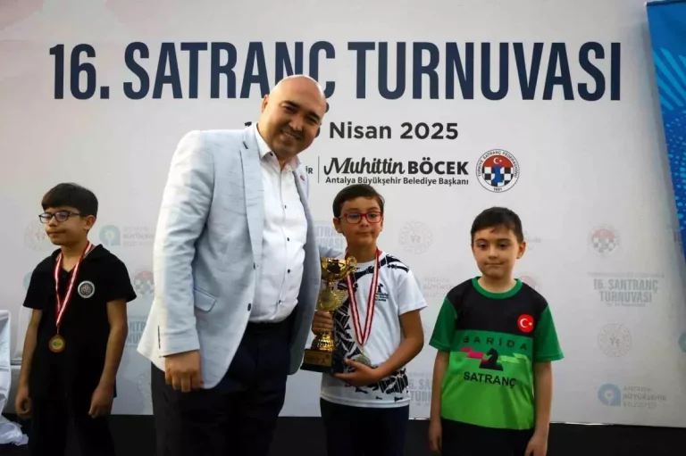 23 Nisan Ulusal Egemenlik ve Çocuk Bayramı’nda 16. Satranç Turnuvası Yapıldı
