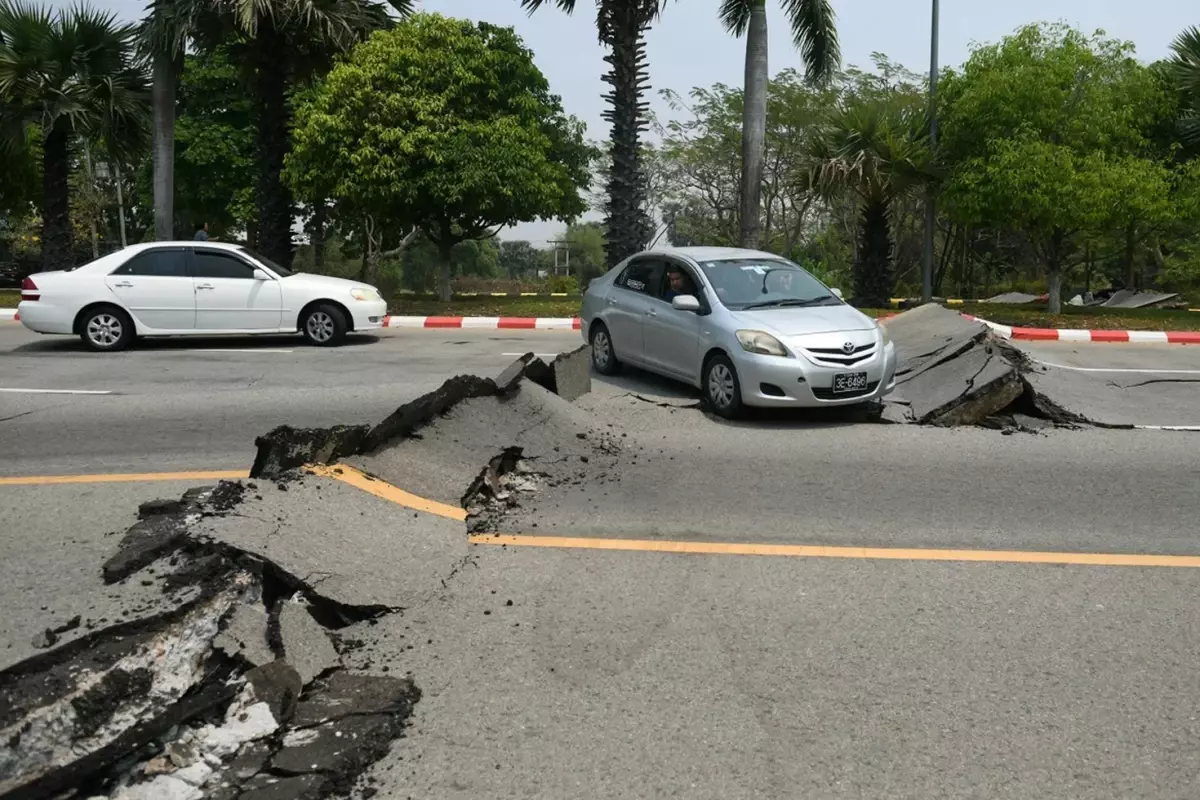 7,7’lik depremin vurduğu Myanmar’da ölü sayısı 2900’e yaklaştı