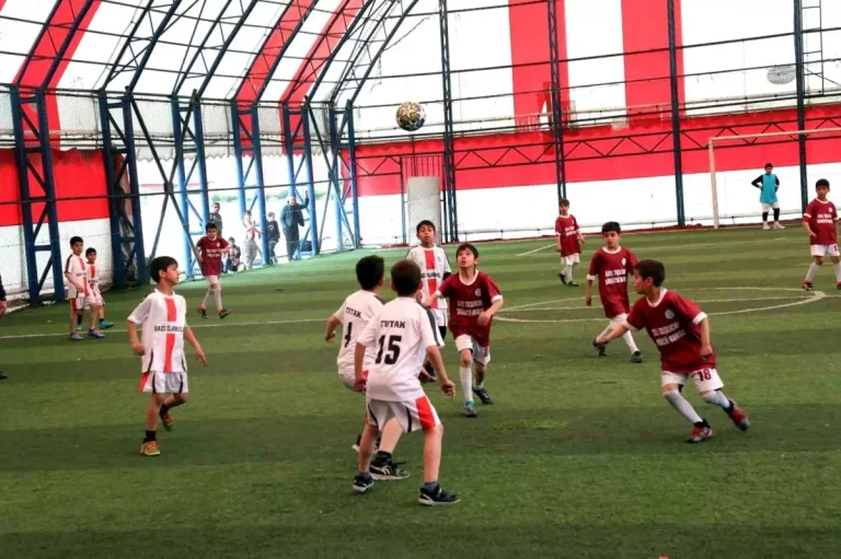 Ağrı’da Futbol Turnuvası Heyecanı