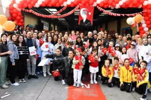 Beşiktaş Kadın Futbol Takımı’ndan Çocuklara Bayram Sevinci