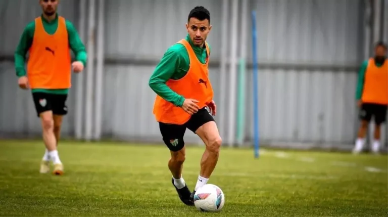 Bursaspor Karşıyaka Maçına Hazırlanıyor