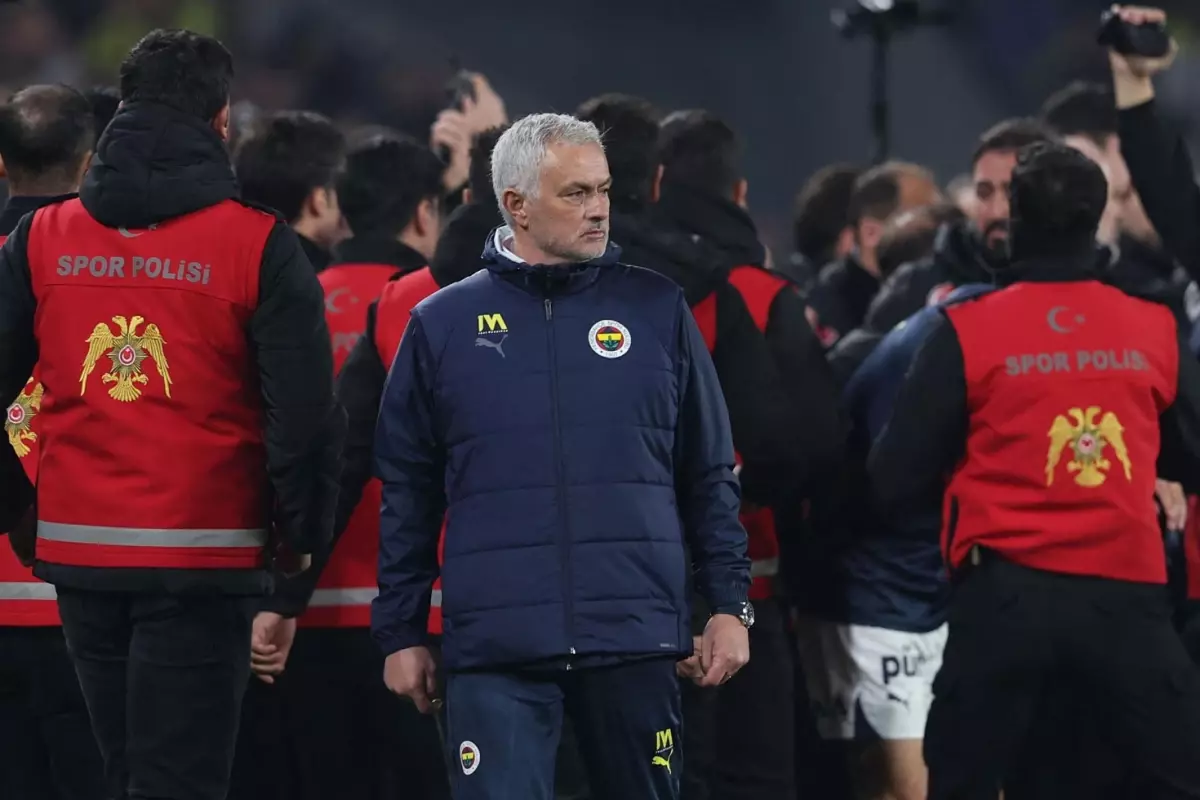 Canlı yayında duyurdu! Brezilya Milli Takımı Mourinho’yu istiyor