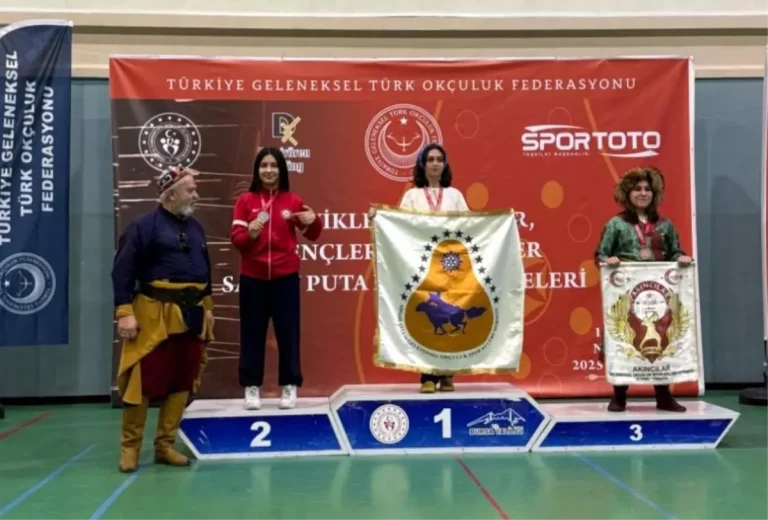 Ceren Arslan’dan Geleneksel Türk Okçuluğunda Büyük Başarı