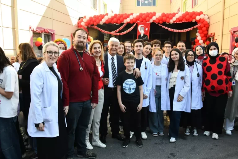 Cerrahpaşa’da 23 Nisan Coşkusu