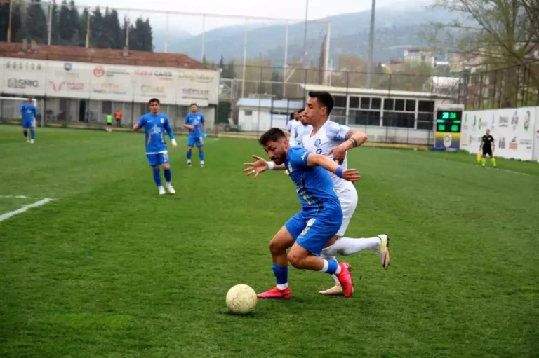Derincespor ve Ankara Demirspor 2-2 Beraber Kaldı