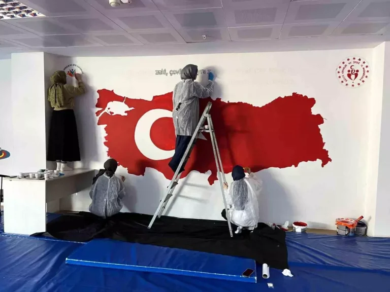 Düzce’deki Güreş Salonu Renklendirildi