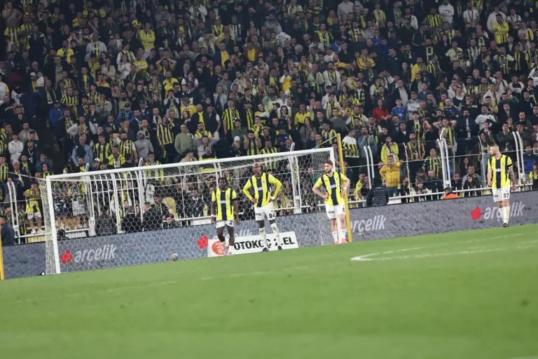 Fenerbahçe 3-3 Beraberlikte Kayserispor’a Puan Kaybetti