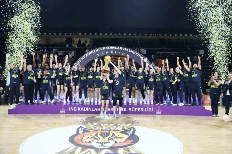 Fenerbahçe 7. Şampiyonluğunu Kazandı