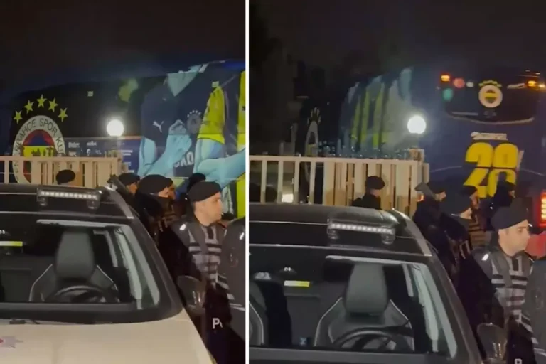 Fenerbahçe taraftarından derbi sonrası istifa çağrısı