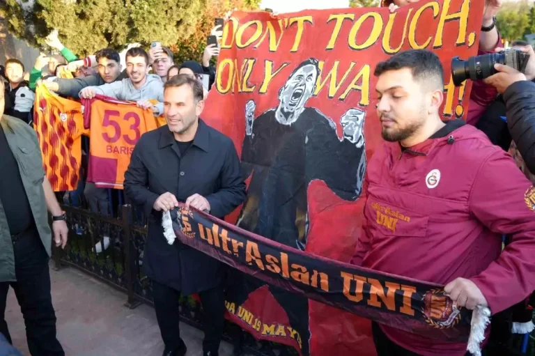 Galatasaray Samsun’a Çiçeklerle Geldi