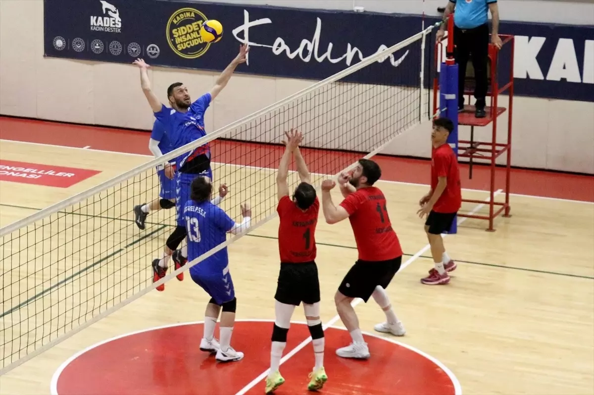 İşitme Engelliler Voleybol Şampiyonası Karabük’te Sürüyor