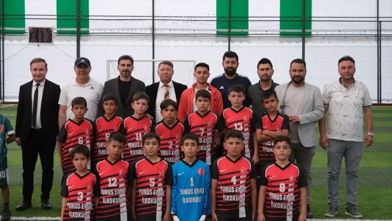 Karapınar’da Halı Saha Turnuvası Düzenlendi