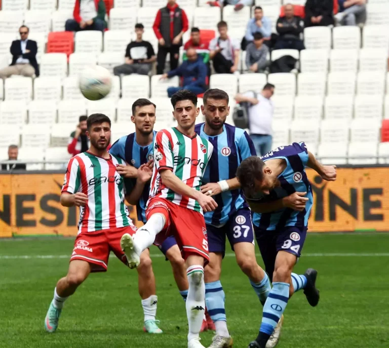 Karşıyaka, Bursaspor’u Ağırlamaya Hazırlanıyor