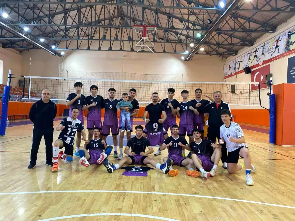 Kayseri Elit Voleybol Kulübü Türkiye Yarı Finalleri’ne Kalmayı Başardı