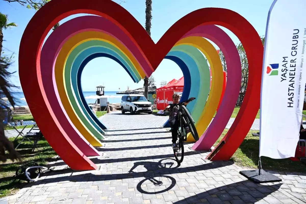Kemer’de Bisiklet Heyecanı: Akra Gran Fondo Yarışları Öncesi Hazırlıklar Tamamlanıyor