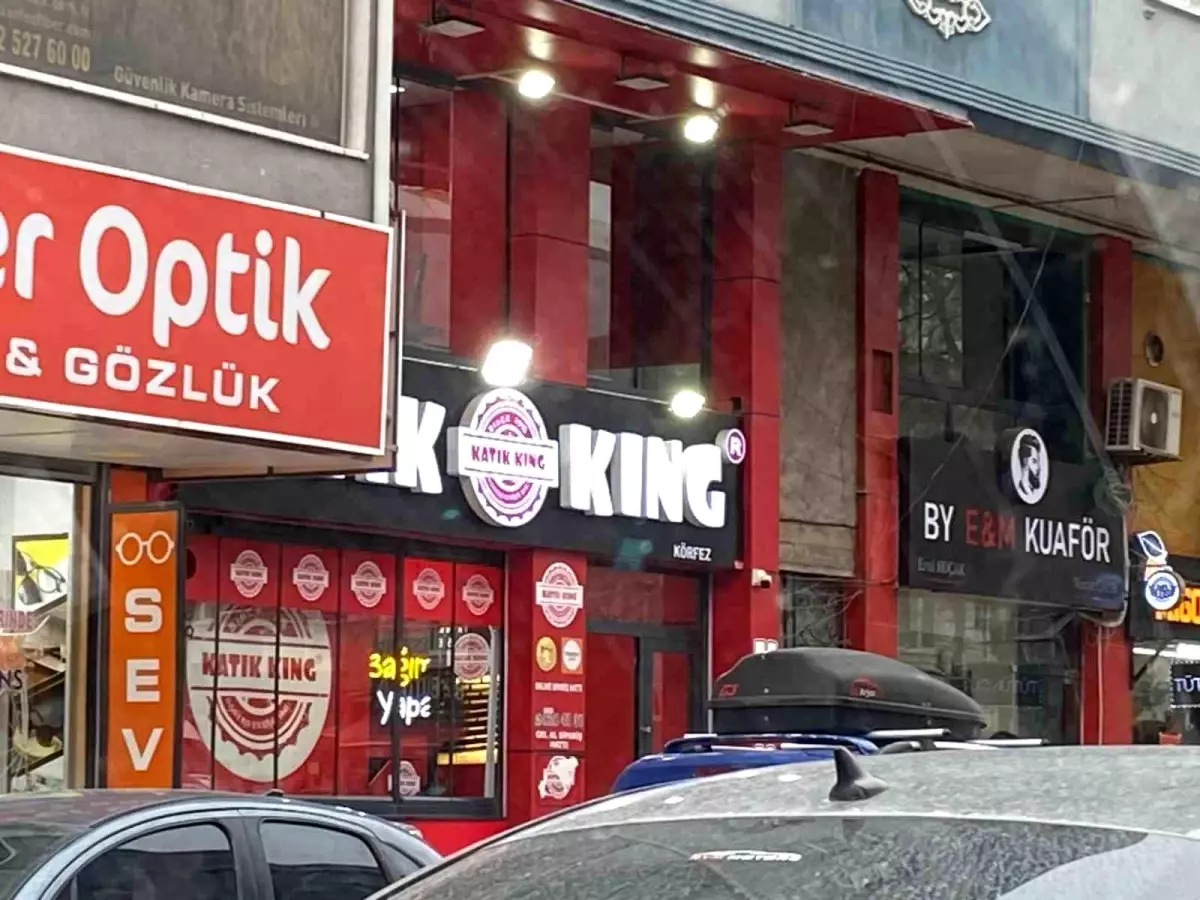 Kocaeli’de Tavuk Döner Zehirlenmesi: 648 Kişi Hastanelik, 2 Kişi Tutuklandı