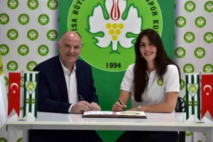 Manisa BBSK Kadın Voleybol Takımına Yeni Transfer