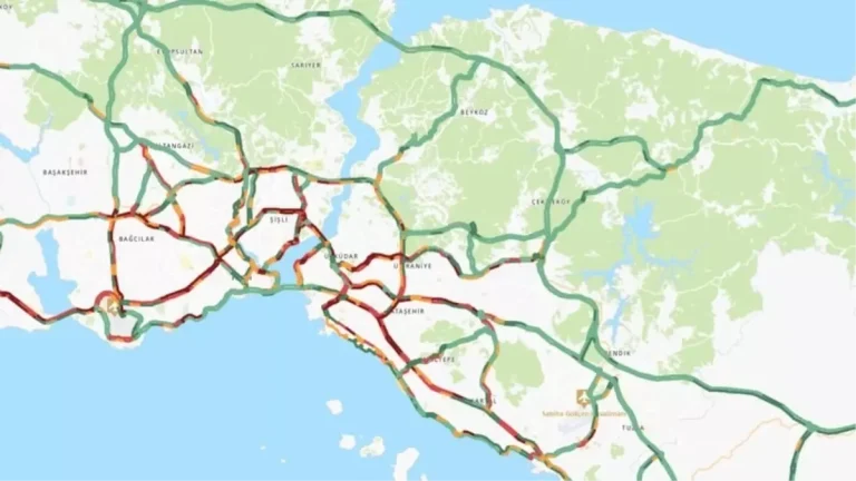 Marmara Depremi Sonrası Avcılar’da Trafik Kaosu