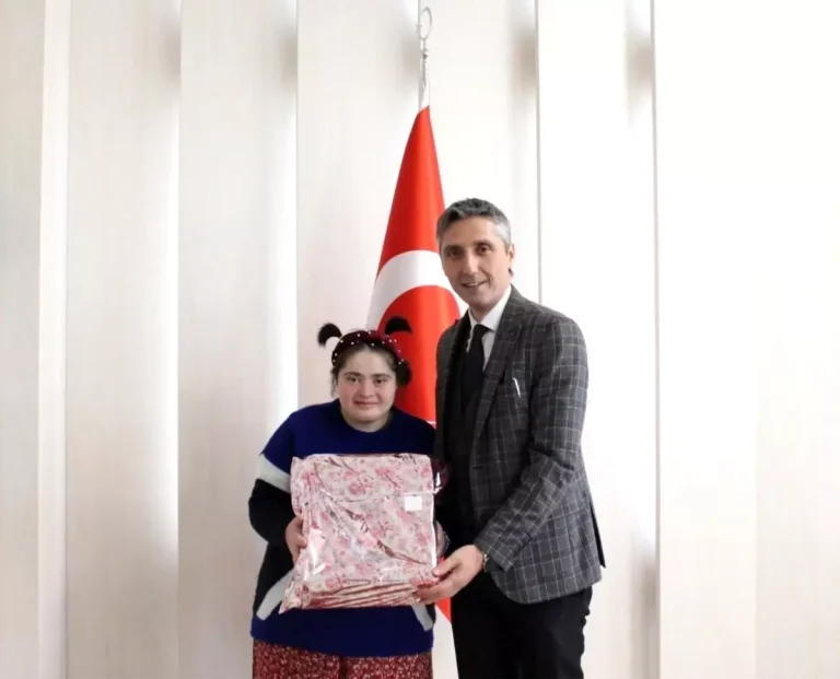 Özel Sporculara Ödül