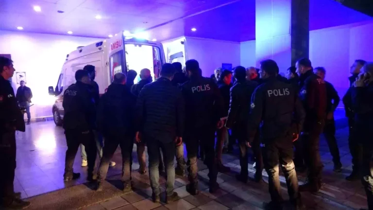 Polis Memuru Futbol Oynarken Kalp Krizi Geçirdi