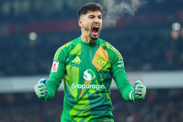 Tek bir şartları var! Altay Bayındır, Süper Lig’e geri dönüyor