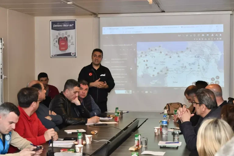 Tekirdağ’da Deprem Sonrası Hastanede 2 Yaralı