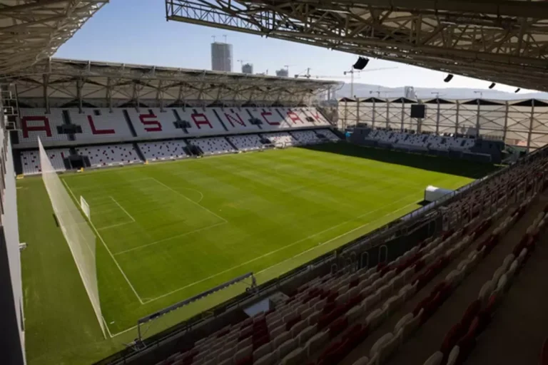 Türk futbolunun 111 yıllık köklü kulübü Altay, üst üste ikinci kez küme düştü