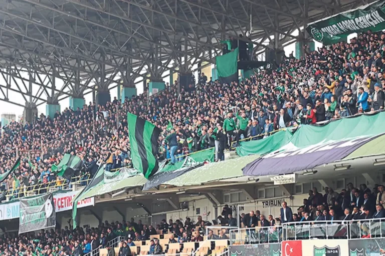 Türk futbolunun köklü kulübünün kader anı! Yenemezse amatöre düşecek